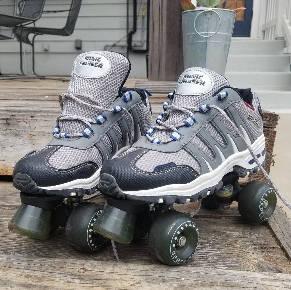 Sonic Cruiser Sneaker Skates